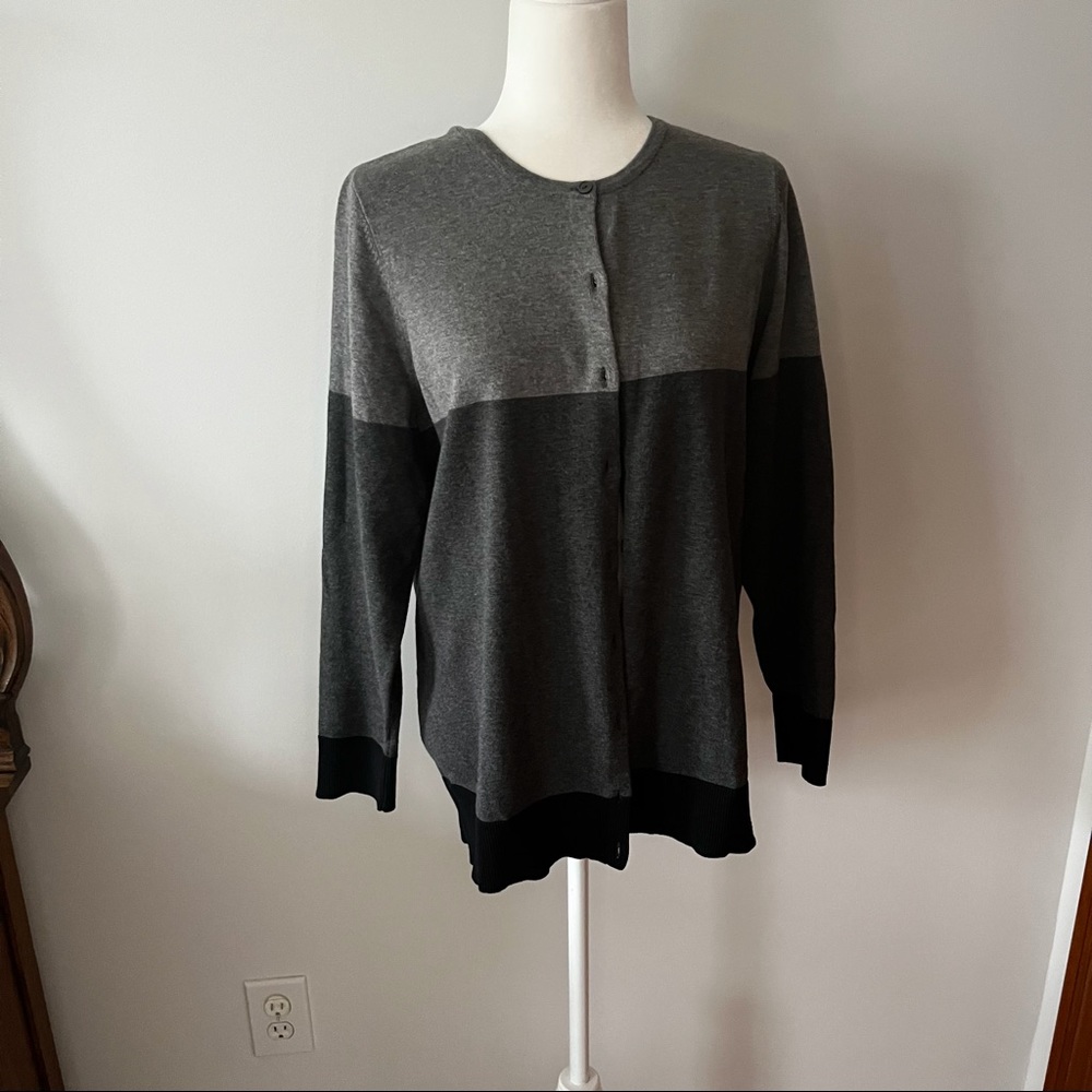 Lightweight gray and black nine button cardigan